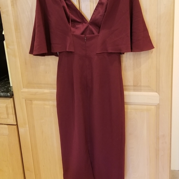 Dress The Population Louisa Butterfly Sleeve Dress - Picture 5 of 10